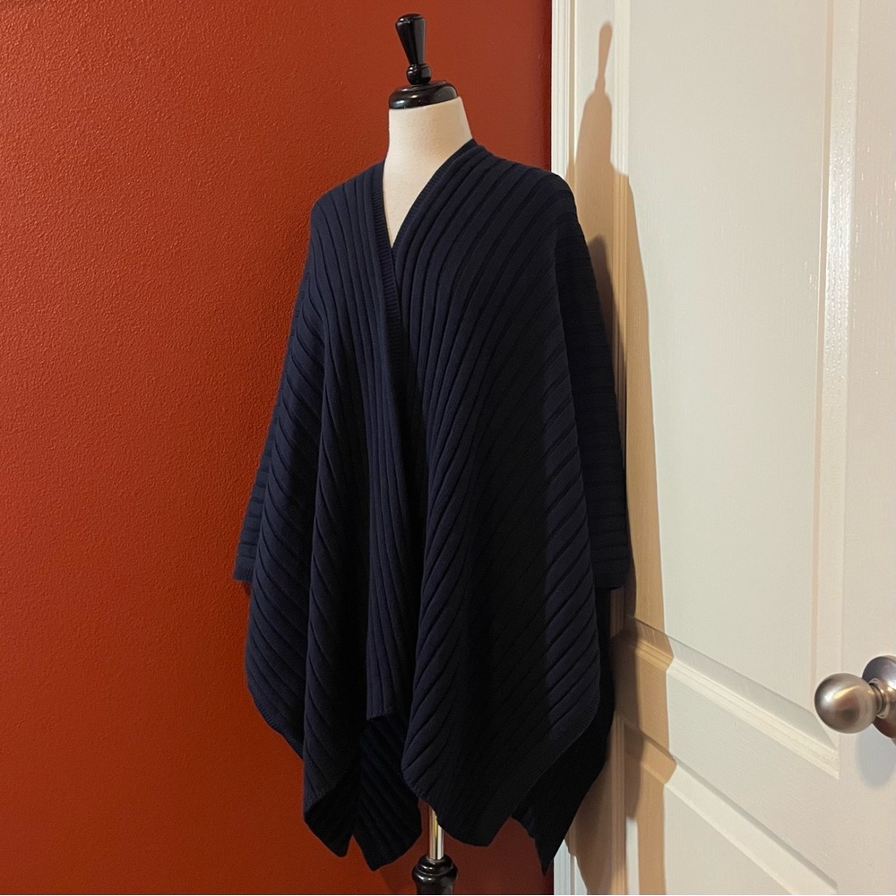 Neiman Marcus Women’s VTG Navy Blue Ribbed Knit Cotton Open Front Poncho Cape